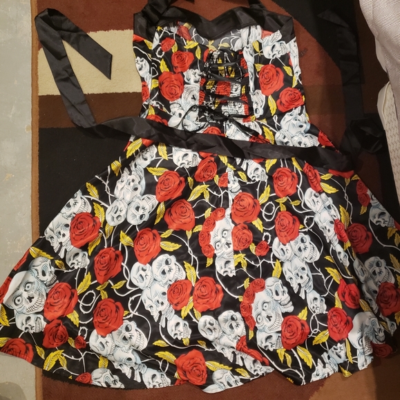 Halter Dress (pending cross post) - Picture 2 of 4